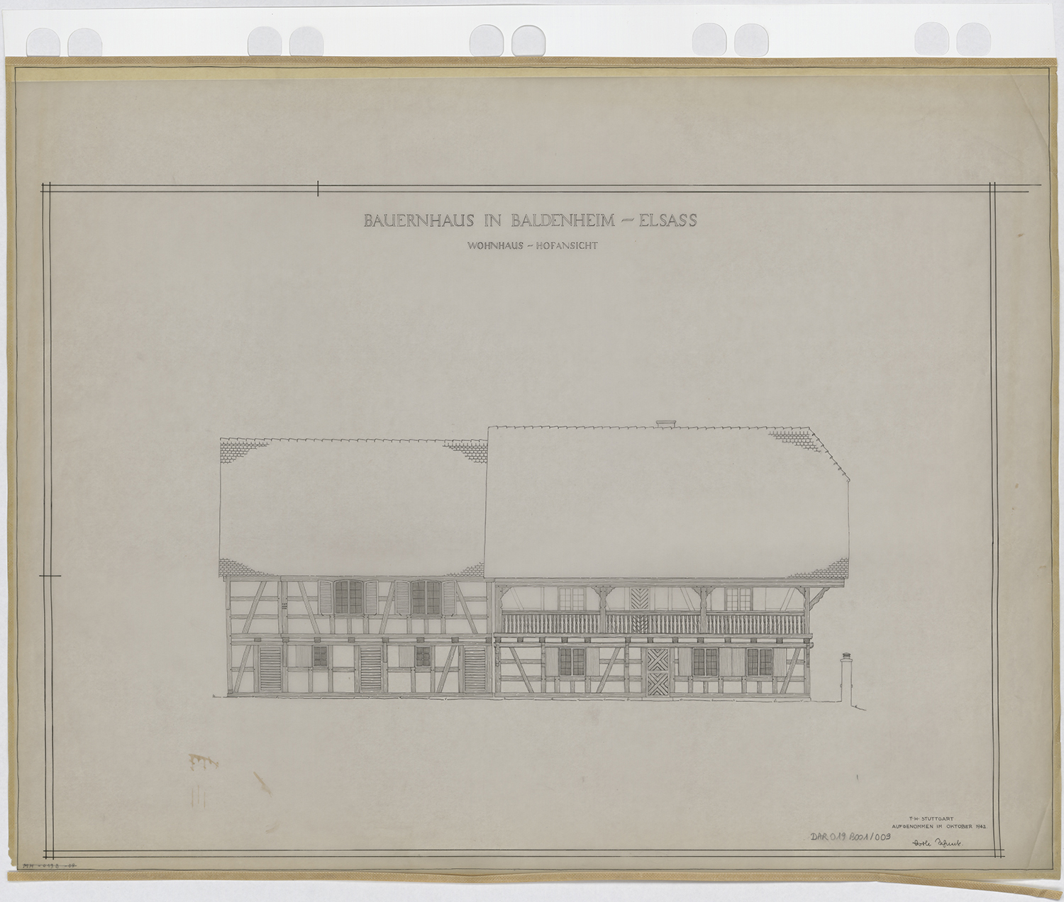 Façade sur cour du corps logis/étables.